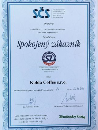 To, že Vám naše káva chutná, nám říkáte často... 😇🫶 ...teď to máme potvrzeno i od Sdružení českých spotřebitelů ❤️...