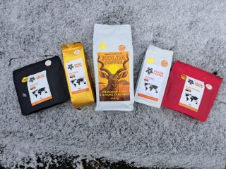 ✨ ✨ ✨ Děkujeme vám za uplynulý rok plný vůně čerstvě pražené kávy a společných chvil. Děkujeme za každé milé slůvko, které...